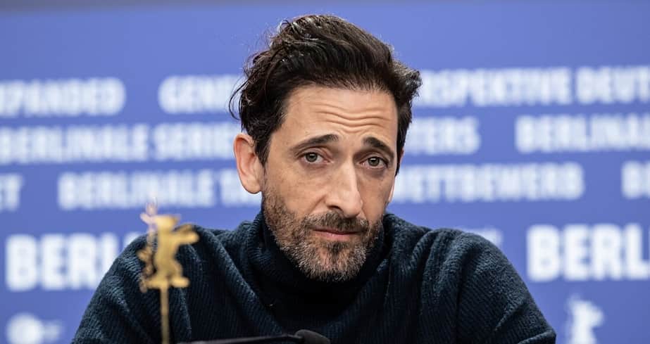 Adrien Brody Height, Weight, Body Measurements, Shoe Size