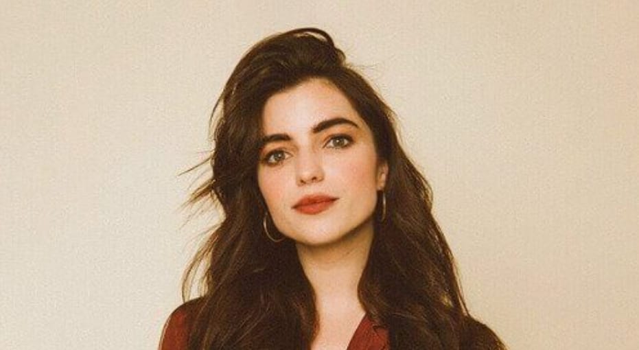 Angela Trimbur Height, Weight, Body Measurements, Bra Size, Shoe Size
