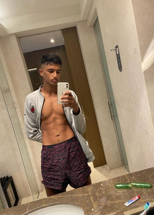 Angkrish Raghuvanshi as seen in an Instagram Post in September 2021