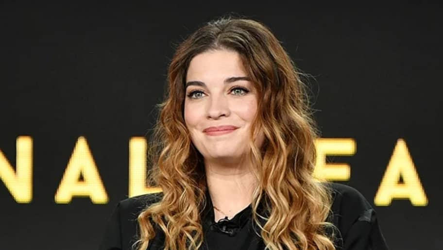 Annie Murphy Height, Weight, Body Measurements, Bra Size, Shoe Size