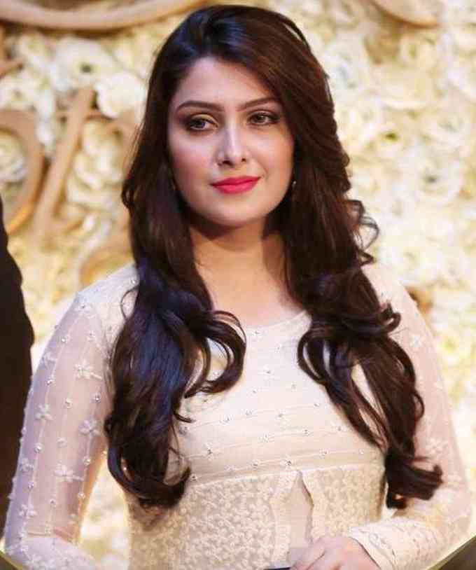 Ayeza Khan Affairs, Age, Net Worth, Height, Bio and More 2026| The Personage