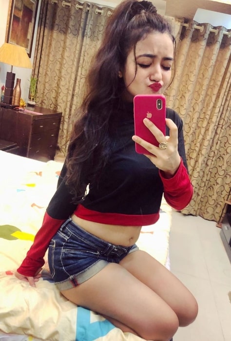 Bhoomika Mirchandani encouraging everyone to keep the pout out in August 2020