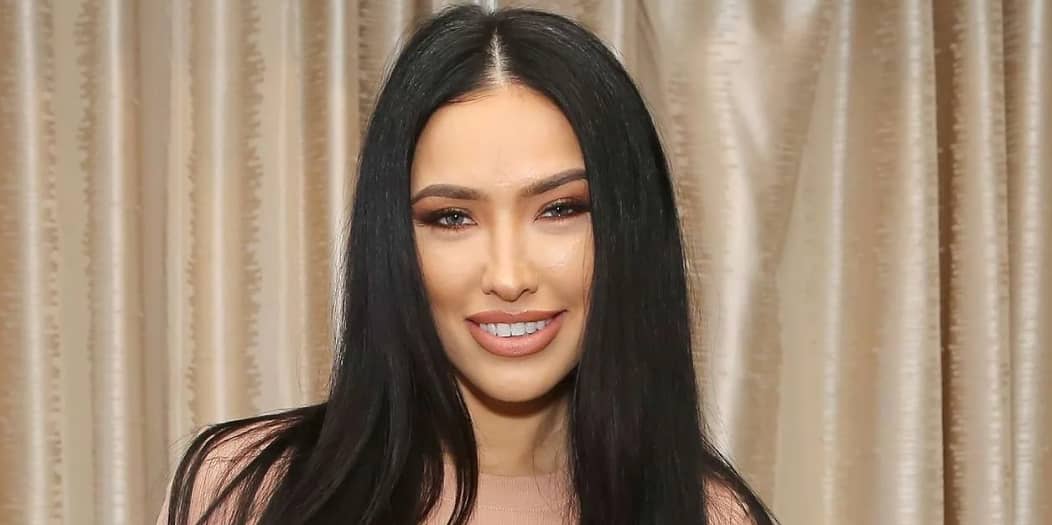 Bre Tiesi Height, Weight, Body Measurements, Bra Size, Shoe Size