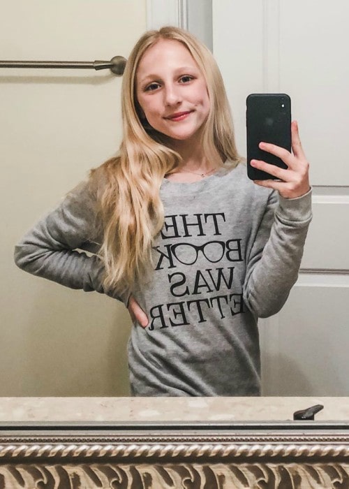 Clara Lukasiak in a selfie in February 2020