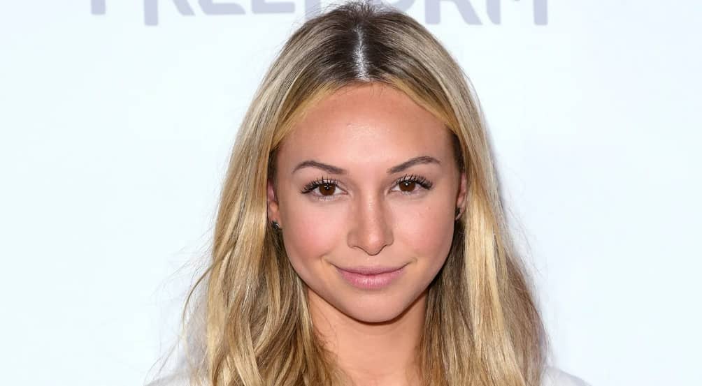 Corinne Olympios Height, Weight, Body Measurements, Bra Size, Shoe Size