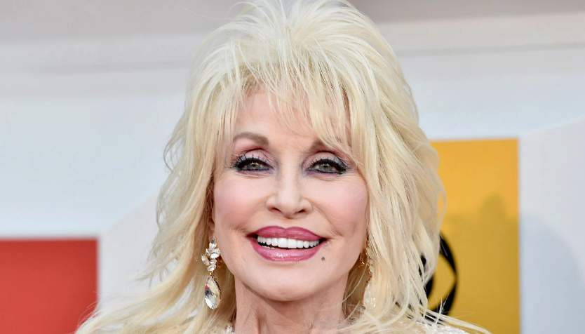 Dolly Parton Height, Weight, Body Measurements, Bra Size, Shoe Size