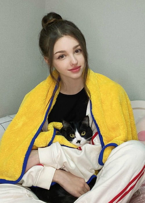 Elina Karimova in an Instagram posr in April 2020