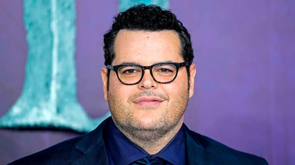 Josh Gad Height, Weight, Body Measurements, Shoe Size