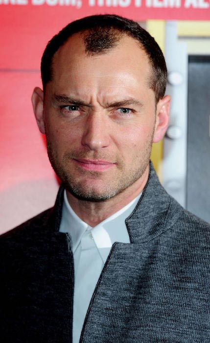 Jude Law Height, Weight, Body Measurements, Shoe Size