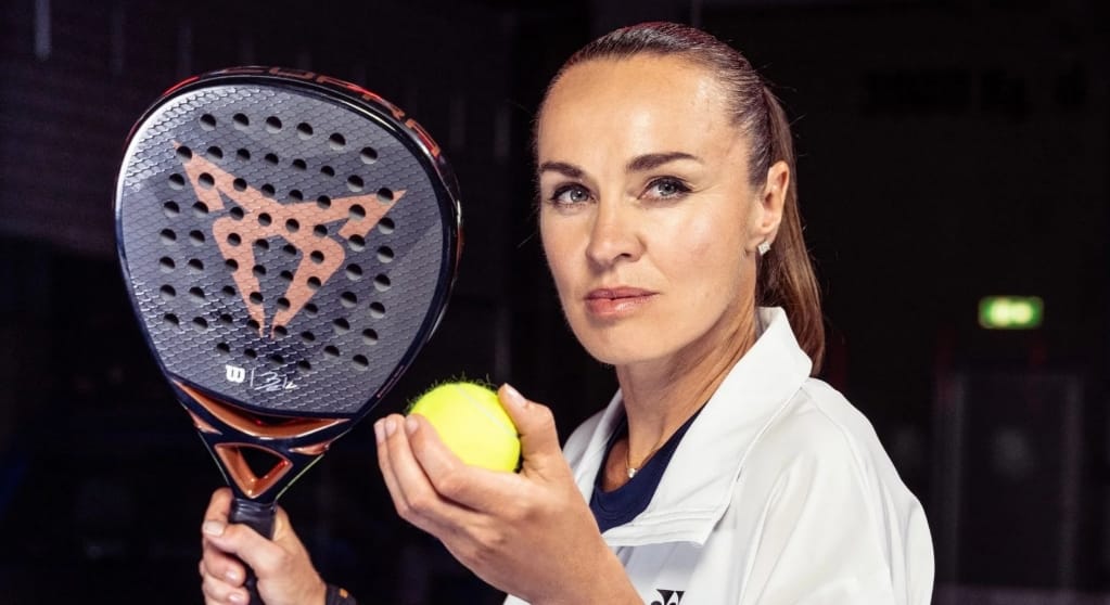 Martina Hingis Height, Weight, Body Measurements, Bra Size, Shoe Size