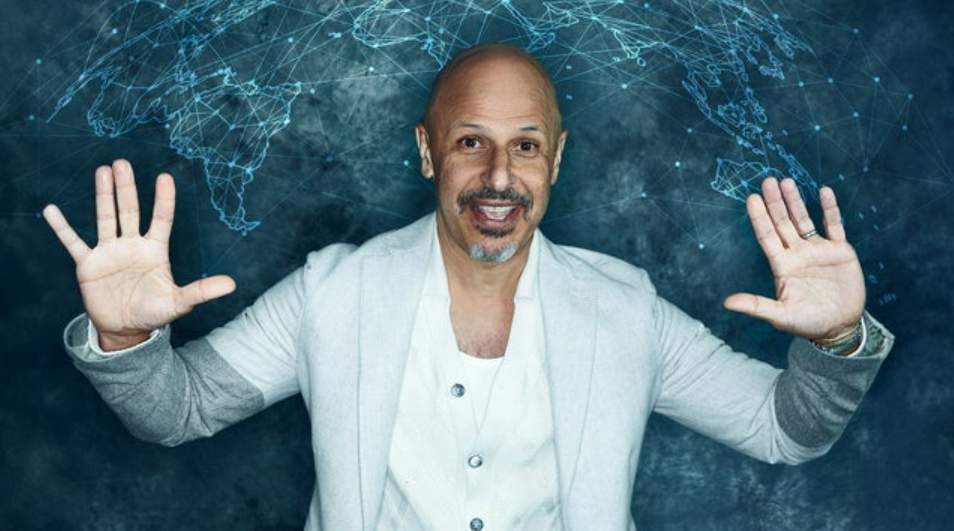 Maz Jobrani Height, Weight, Body Measurements, Shoe Size