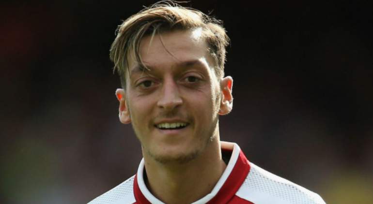 Mesut Ozil Height, Weight, Body Measurements, Shoe Size