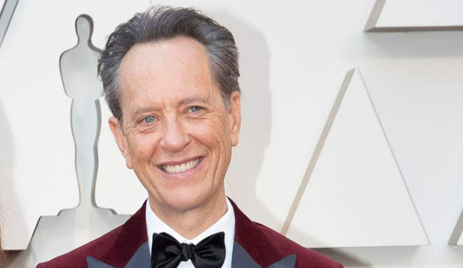 Richard E. Grant Height, Weight, Body Measurements, Shoe Size