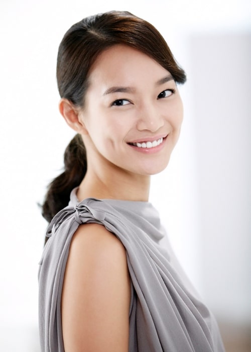 Shin Min-a while advertising for LG Optimus 3D and LG Cinema in September 2011