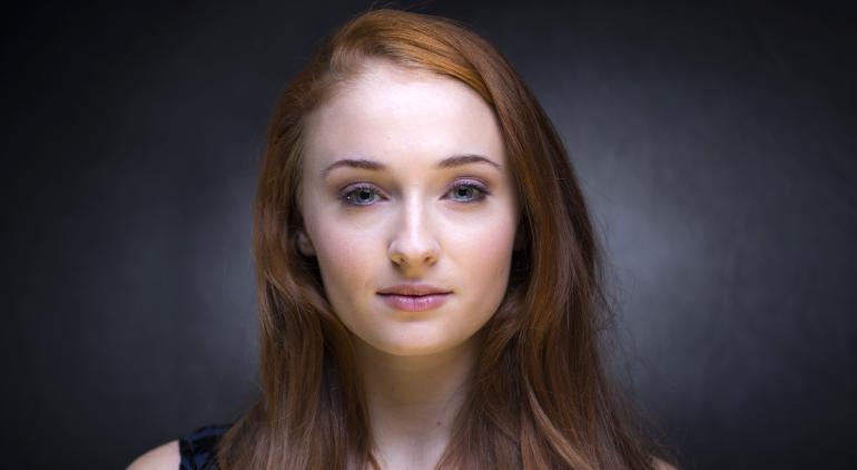 Sophie Turner Height, Weight, Body Measurements, Bra Size, Shoe Size