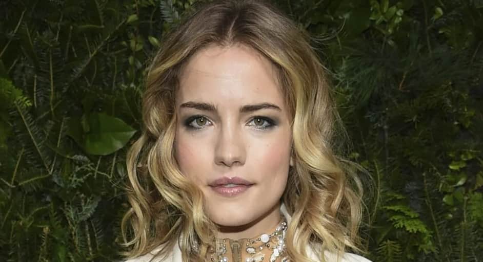 Willa Fitzgerald Height, Weight, Body Measurements, Bra Size, Shoe Size